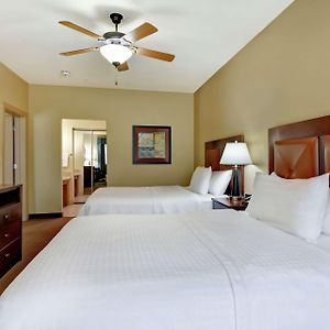 One-Bedroom Queen Suite Two Queen Beds Non-Smoking